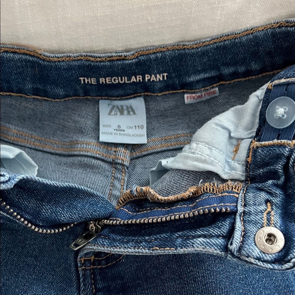 Worn once Zara Boys Straight leg Jeans - Picture 3 of 4